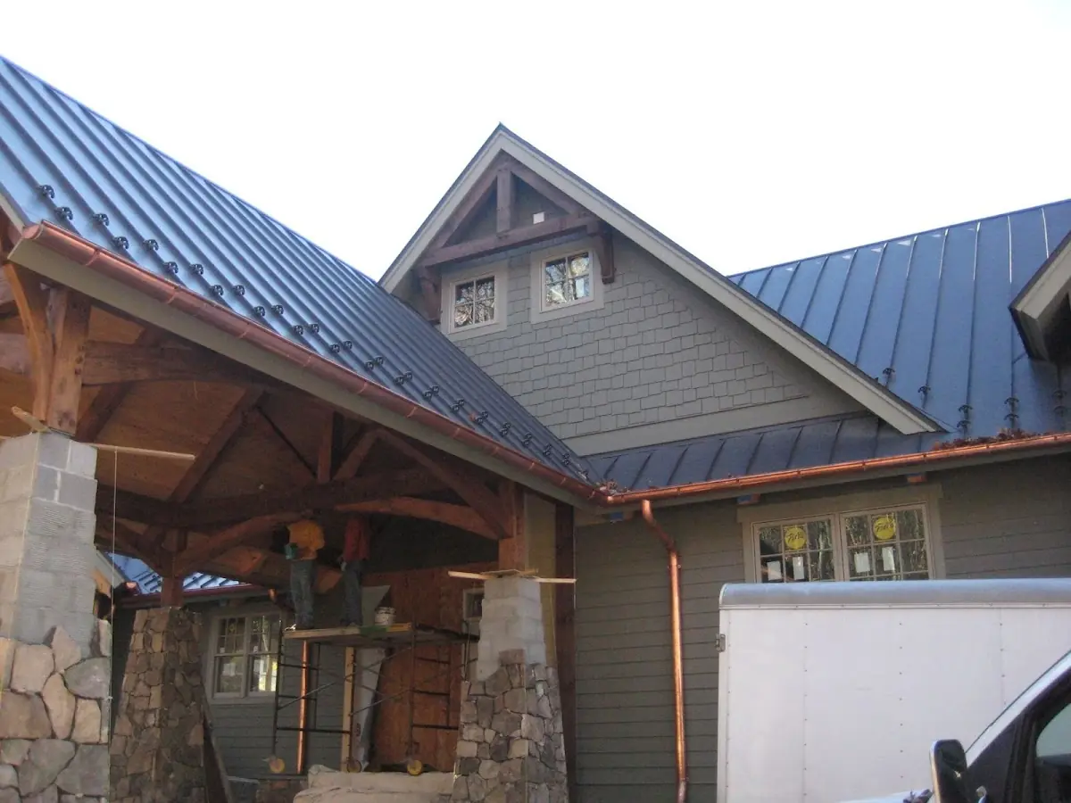 Craftsman Roofing team delivering quality roofing work in Indian Springs Village